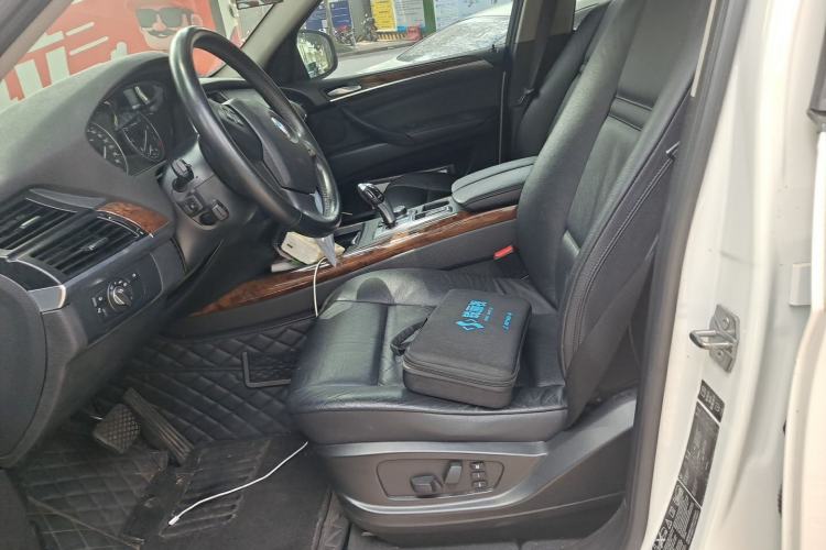 Used BMW X5 2013 xDrive35i Leading Model Left Front Seat