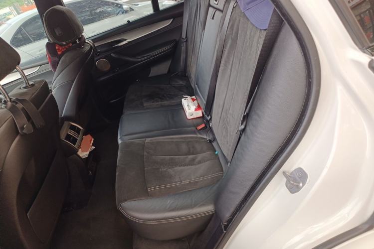 Used BMW X5  Left Rear Seat