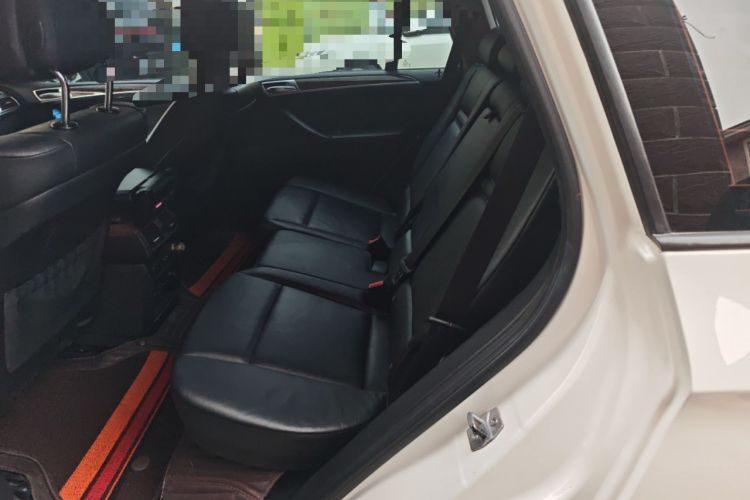 Used BMW X5  Left Rear Seat