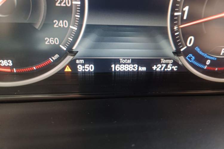 Used BMW X5  Odometer Close Up