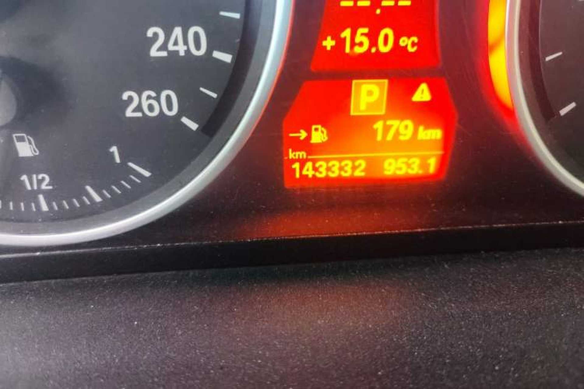 Used BMW X5 2013 xDrive35i Luxury Model Odometer Close Up