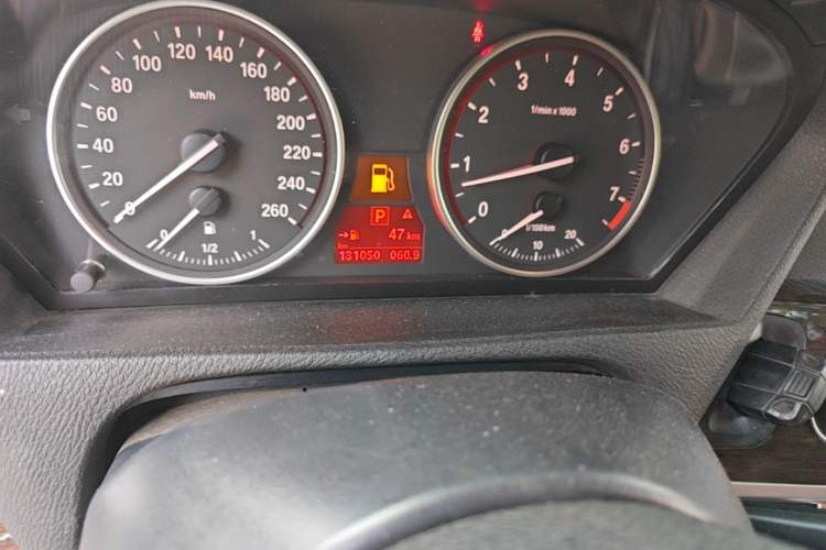 Used BMW X5  Odometer Close Up