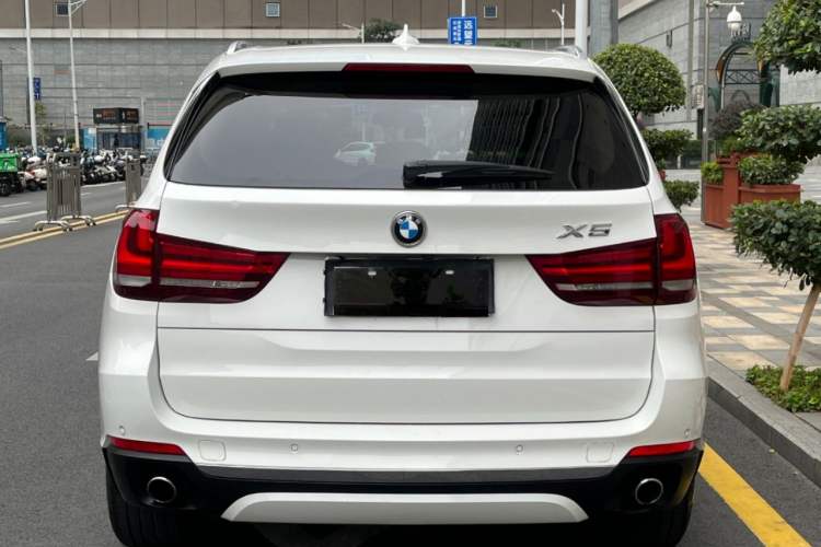 Used BMW X5 2013 xDrive35i U.S. specification Rear