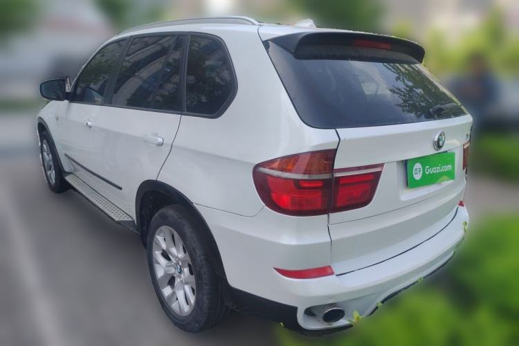 Used BMW X5 2013 xDrive35i Luxury Model Rear Left 45 Deg
