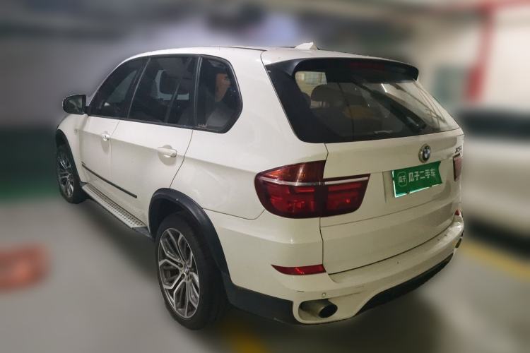 Used BMW X5 2013 xDrive35i Leading Model Rear Left 45 Deg