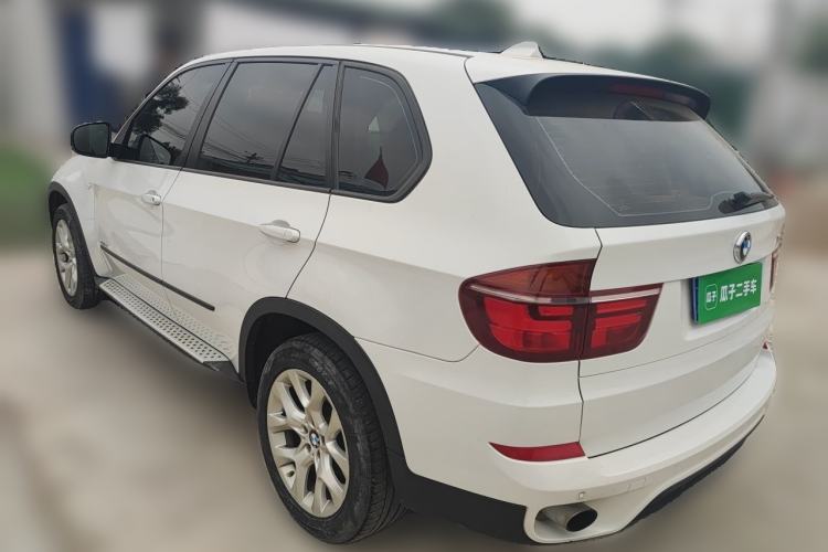 Used BMW X5 2013 xDrive35i Luxury Edition Rear Left 45 Deg