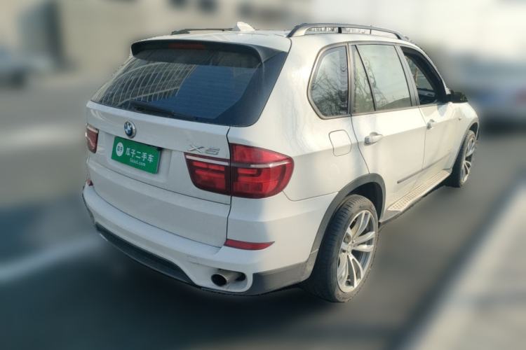 Used BMW X5 2013 xDrive35i U.S. specification Rear Right 45 Deg