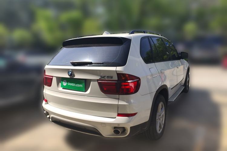 Used BMW X5 2013 xDrive35i Leading Model Rear Right 45 Deg