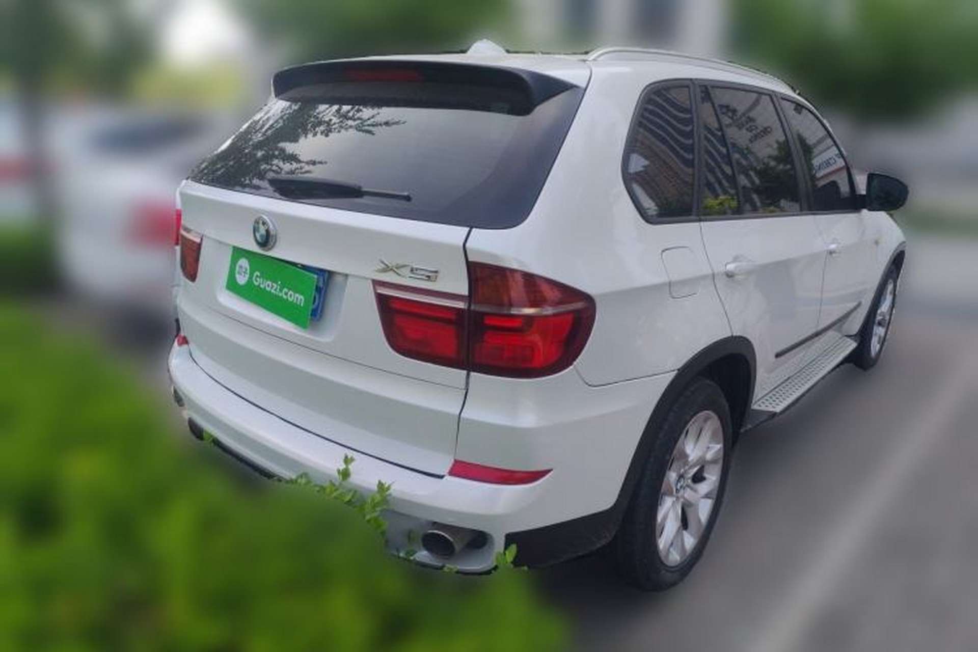 Used BMW X5 2013 xDrive35i Luxury Model Rear Right 45 Deg