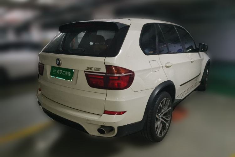 Used BMW X5 2013 xDrive35i Leading Model Rear Right 45 Deg