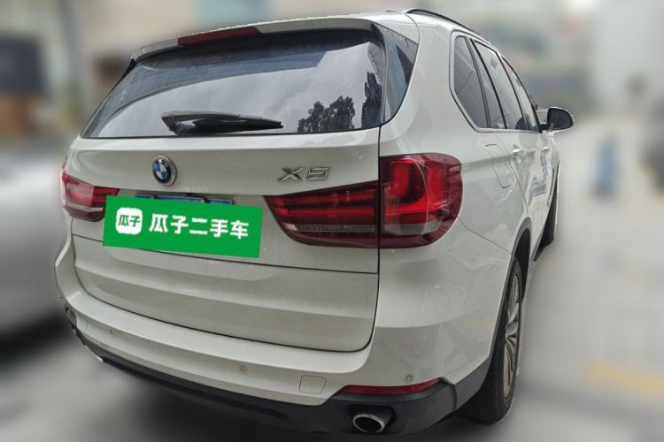 Used BMW X5  Rear Right 45 Deg