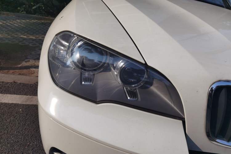 Used BMW X5 2013 xDrive35i U.S. specification Right Front Headlight