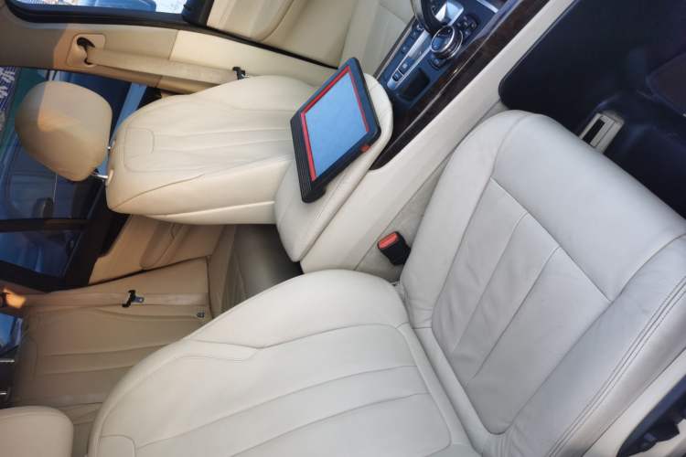 Used BMW X5 2013 xDrive35i U.S. specification Right Front Seat