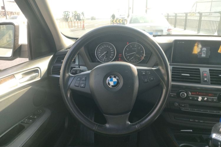Used BMW X5 2013 xDrive35i U.S. specification Steering Wheel