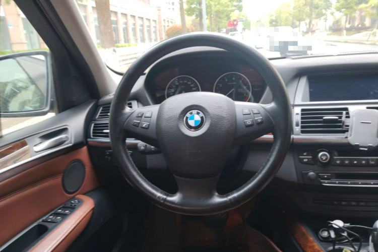 Used BMW X5 2013 xDrive35i Leading Model Steering Wheel