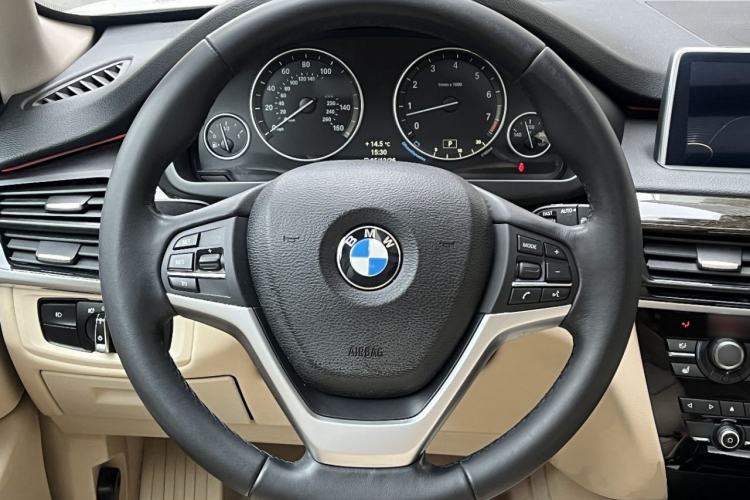 Used BMW X5 2013 xDrive35i U.S. specification Steering Wheel