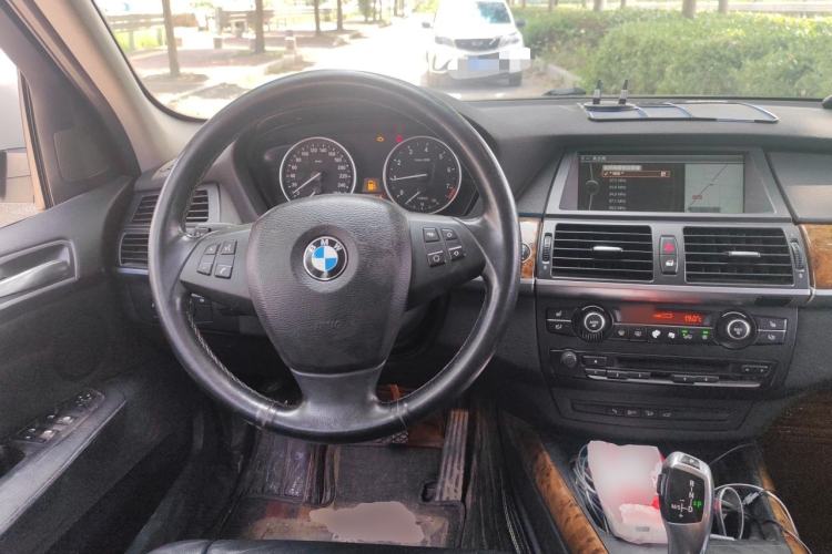 Used BMW X5 2013 xDrive35i Leading Model Steering Wheel
