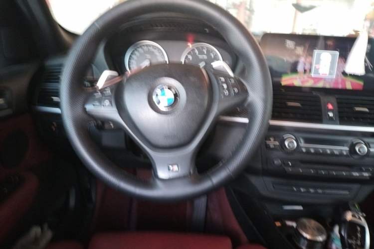 Used BMW X5 2013 xDrive35i Luxury Edition Steering Wheel