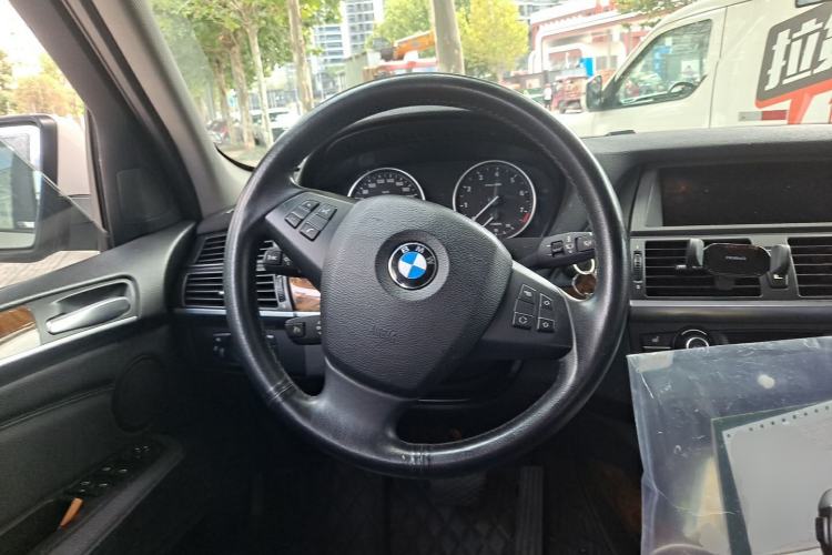 Used BMW X5 2013 xDrive35i Leading Model Steering Wheel