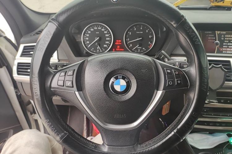 Used BMW X5 2013 xDrive35i Luxury Edition Steering Wheel