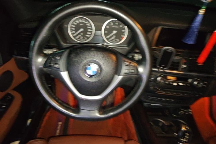 Used BMW X5 2013 xDrive35i Luxury Edition Steering Wheel