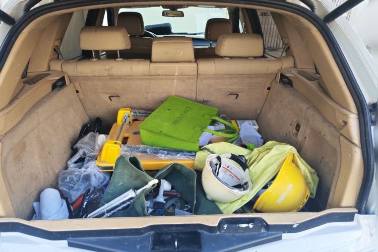 Used BMW X5  Trunk