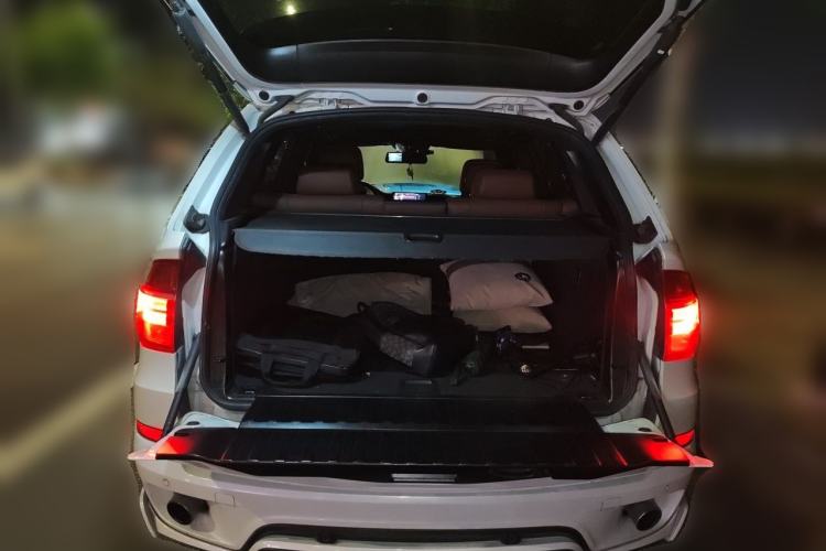 Used BMW X5 2013 xDrive35i Luxury Edition Trunk