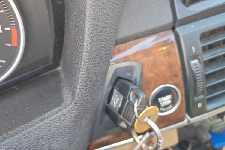 Used BMW X5  Vehicle Key