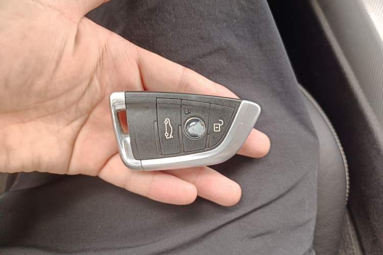 Used BMW X5  Vehicle Key