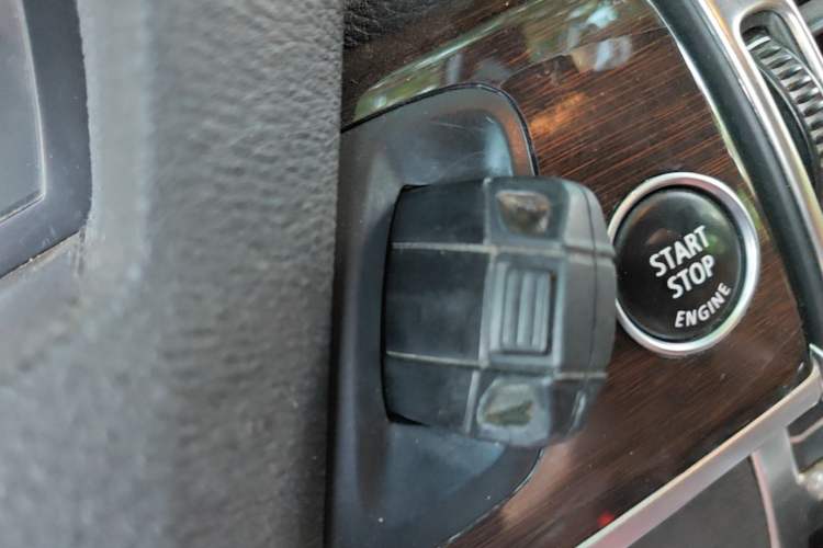 Used BMW X5  Vehicle Key