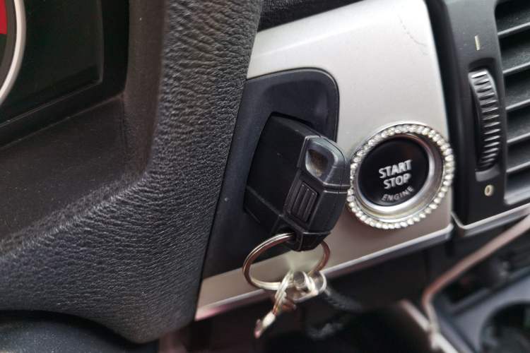 Used BMW X5 2013 xDrive35i U.S. specification Vehicle Key