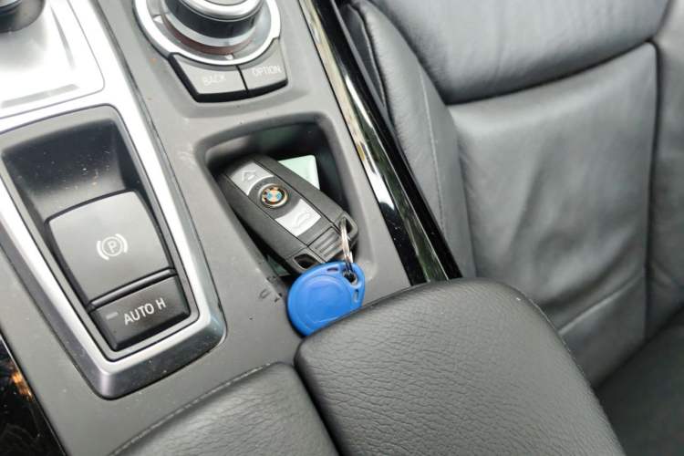Used BMW X5 2013 xDrive40i Vehicle Key