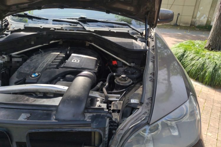 Used BMW X5 2013 xDrive35i Leading Model Engine Bay Left