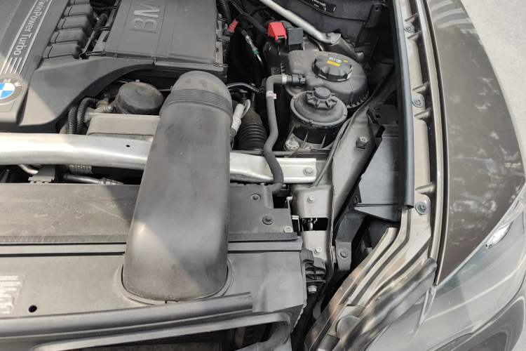 Used BMW X5  Engine Bay Left
