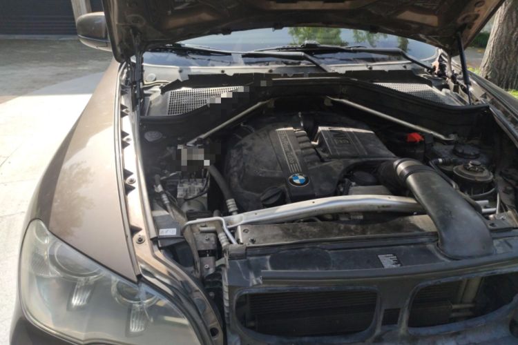 Used BMW X5 2013 xDrive35i Leading Model Engine Bay Right