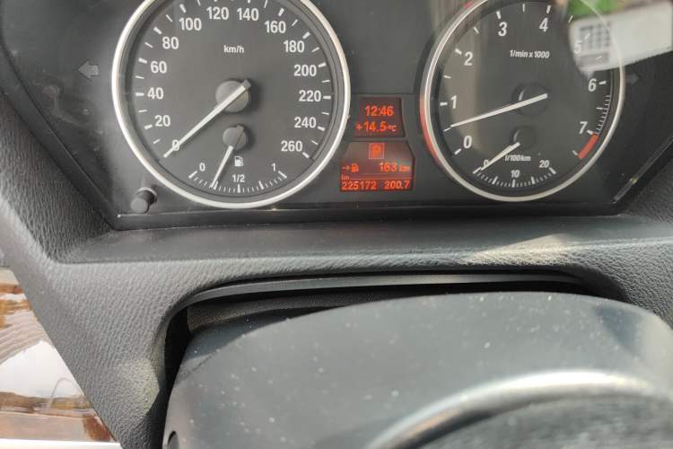 Used BMW X5  Odometer Close Up