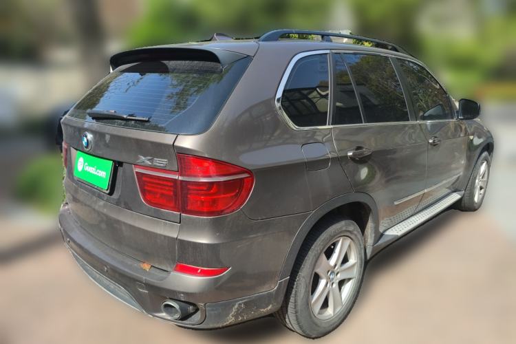 Used BMW X5 2013 xDrive35i Leading Model Rear Right 45 Deg