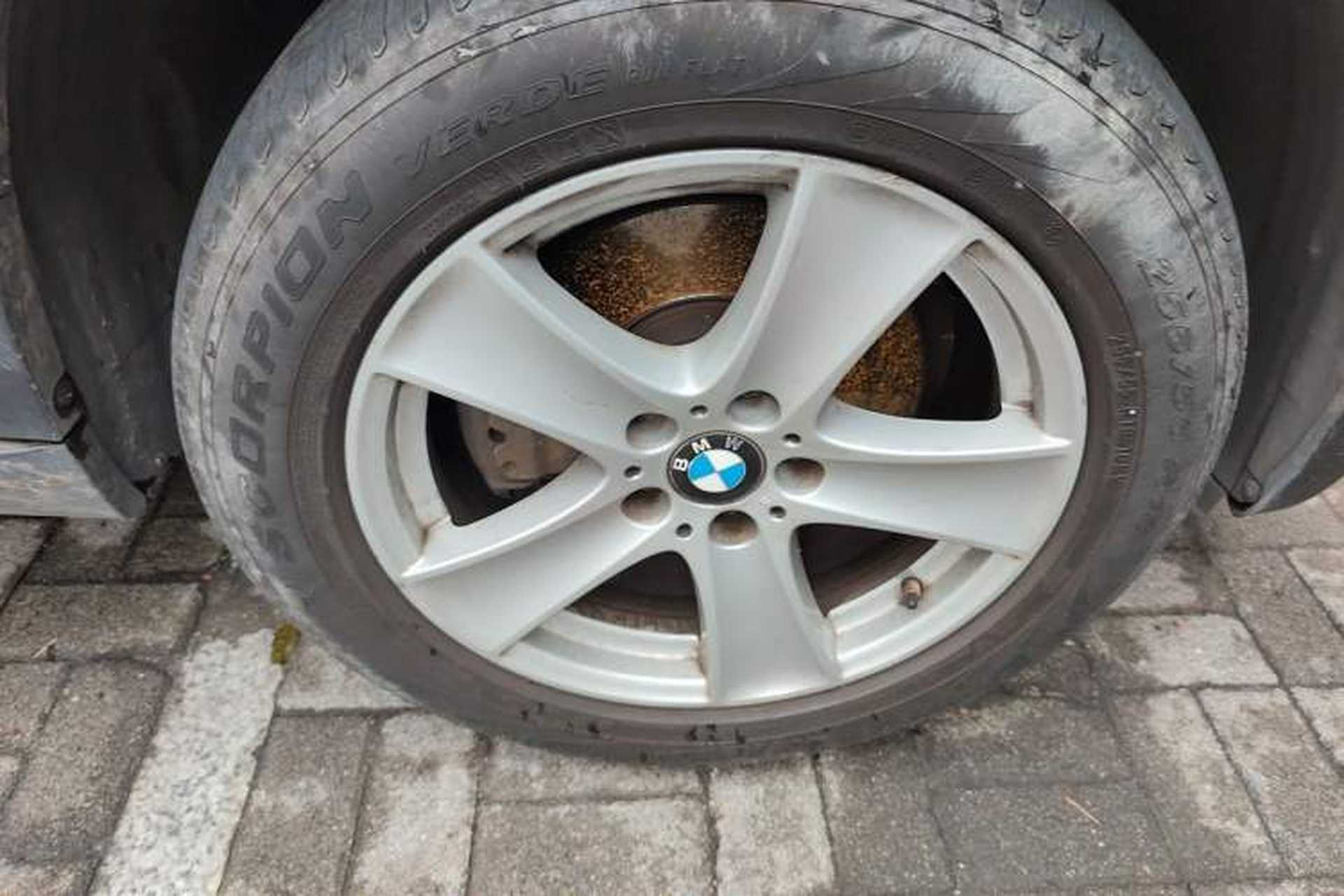 Used BMW X5 2013 xDrive35i Leading Model Right Front Wheel Hub