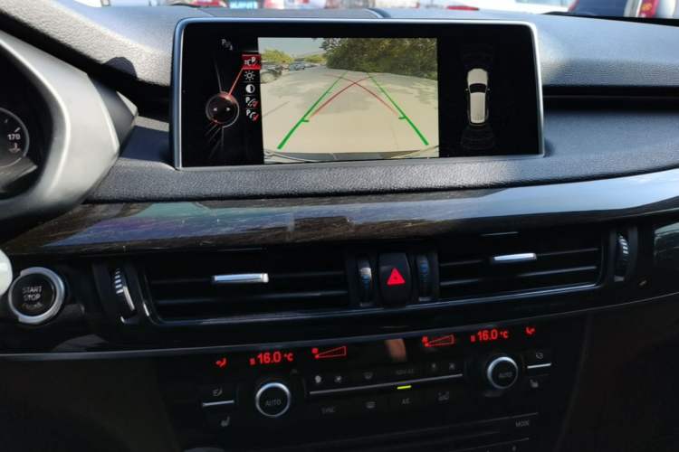 Used BMW X5 2014 xDrive35i Leading Model Audio And AC Panel