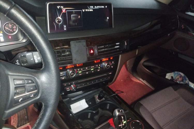 Used BMW X5 2014 xDrive35i Elegant Edition Audio And AC Panel