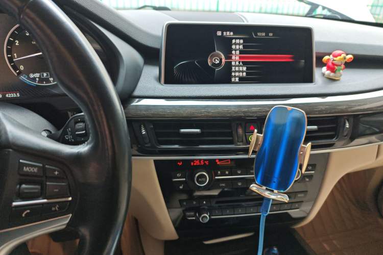 Used BMW X5 2014 xDrive35i Luxury Edition Audio And AC Panel