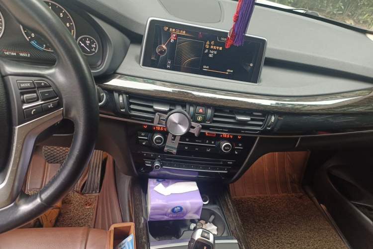 Used BMW X5 2014 xDrive35i Leading Model Audio And AC Panel