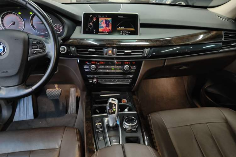 Used BMW X5 2014 xDrive35i Elegant Edition Audio And AC Panel