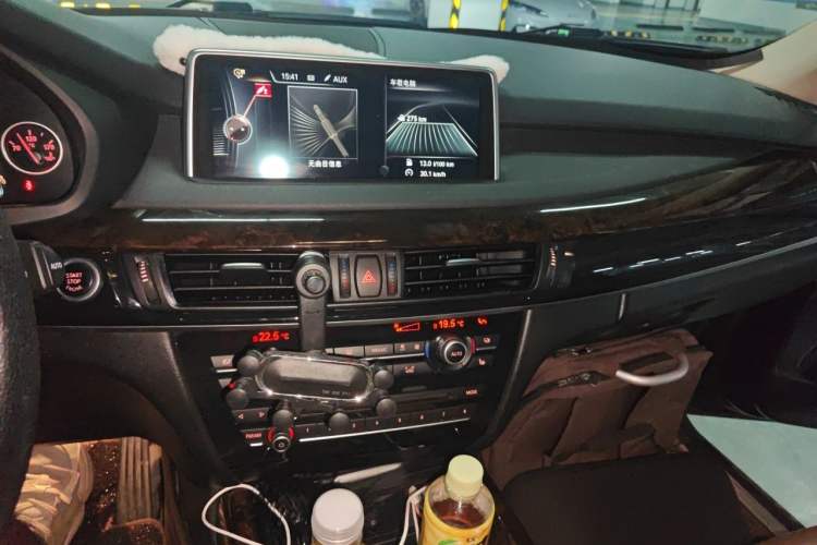 Used BMW X5 2014 xDrive35i Elegant Edition Audio And AC Panel