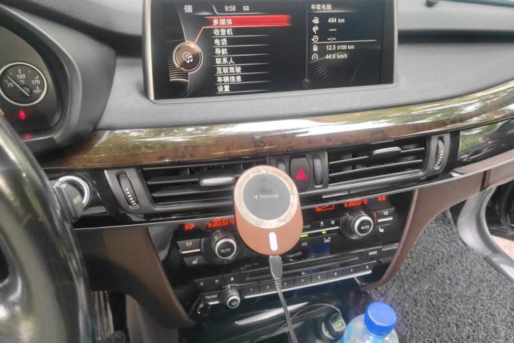 Used BMW X5  Audio And AC Panel