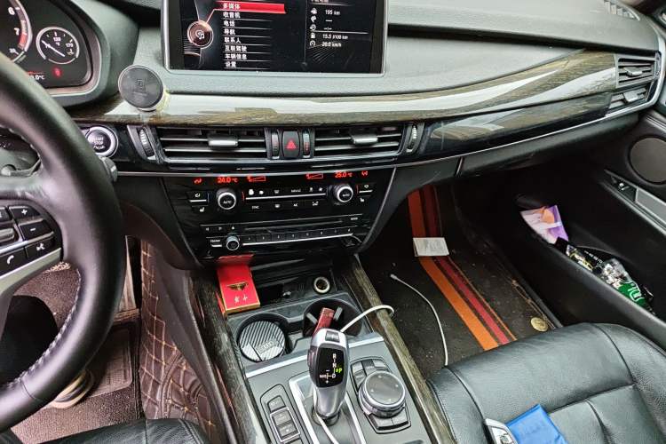 Used BMW X5 2014 xDrive35i Elegant Edition Audio And AC Panel