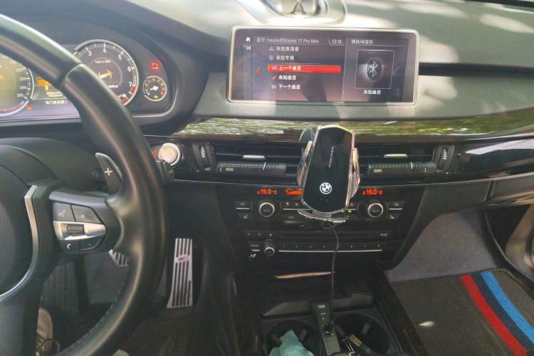 Used BMW X5  Audio And AC Panel