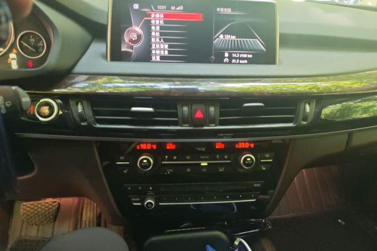 Used BMW X5 2014 xDrive35i Leading Model Audio And AC Panel