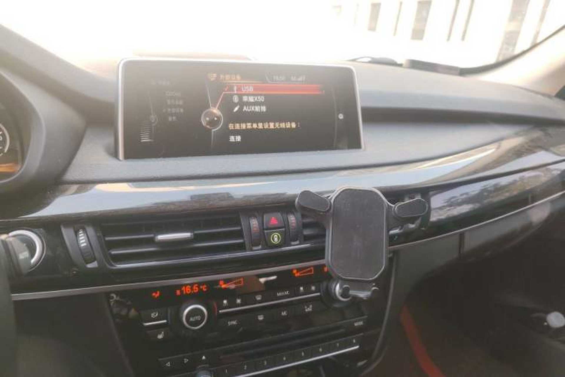 Used BMW X5  Audio And AC Panel