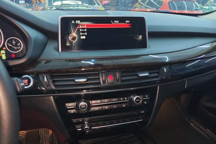 Used BMW X5 2014 xDrive35i Elegant Edition Audio And AC Panel